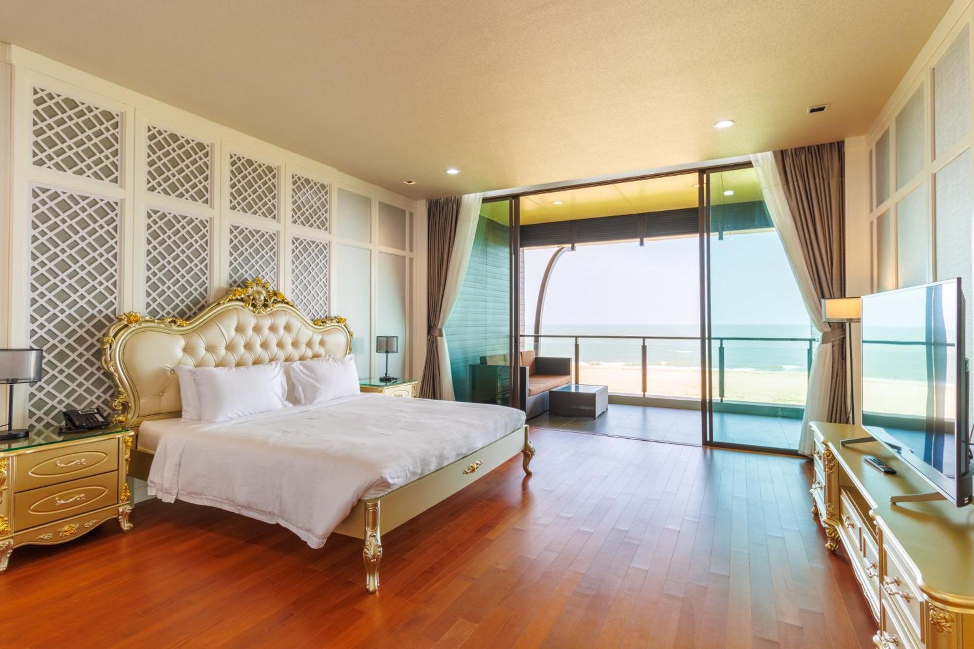 Sea Sand Sun Hua Hin By Jc Kevin Hotel & Resort ペッチャブリー エクステリア 写真